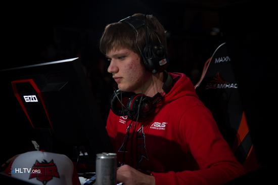 2016年度CSGO选手排行top4 -- s1mple-新浪电