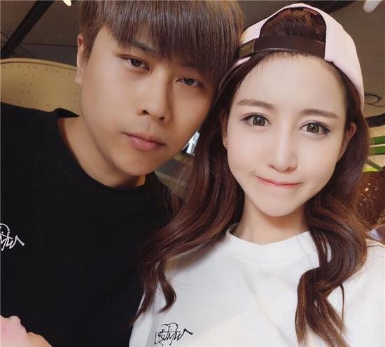 LOL年度讨论:你怎么看卢本伟的直播?_电竞