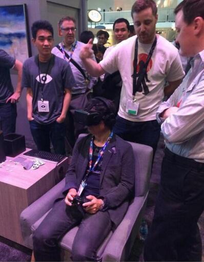 2014年E3现场宫本茂试玩VR游戏