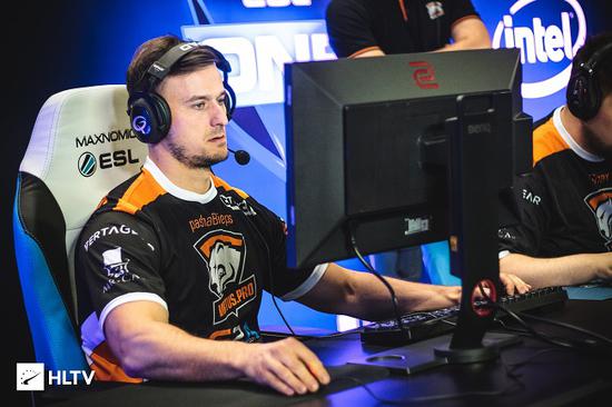 ESL One¡ SSSK VPImmortals