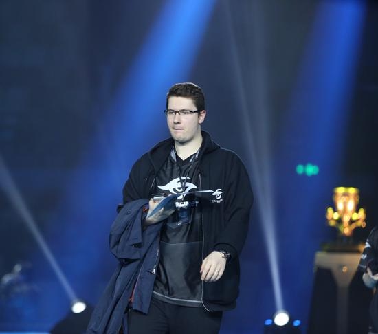 DOTA2完美大师赛主赛事首日战报 VG高歌猛进