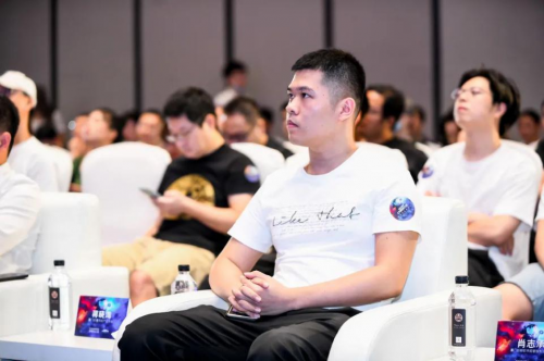 厦门游戏老总_游戏角色扮演厦门美女(3)