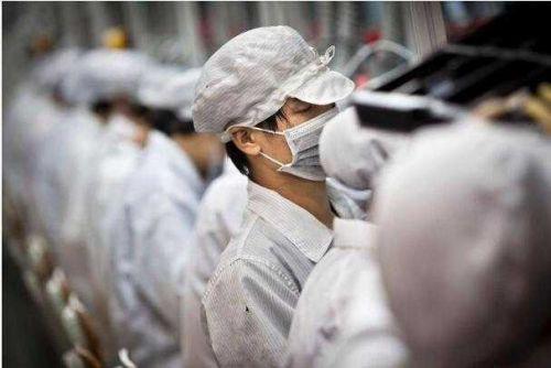 图2：富士康深圳工厂的一线员工