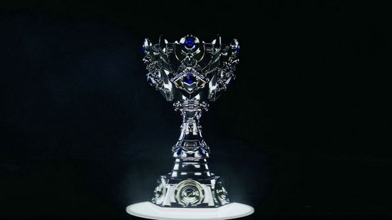 【蜗牛电竞】拳头游戏宣布召唤师奖杯回归 G.E.M. 邓紫棋与Anyma领衔献艺全球总决赛开幕式【EV扑克小游戏官网】