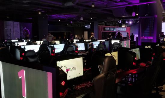 俄罗斯冉冉升起的电子竞技新星Winstrike