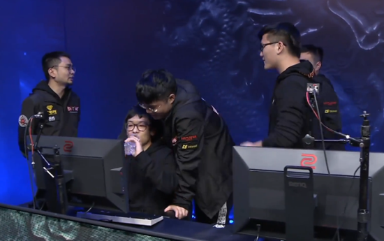 λӹɣEHOME 2-1Fnatic