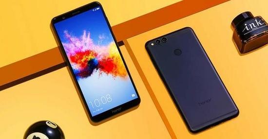 骁龙630+4000mAh+双摄+全面屏 对飚红米5 P