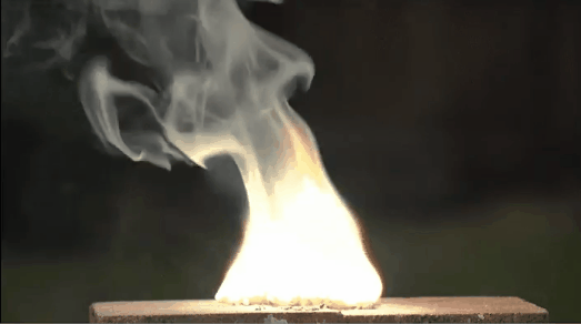 还有一种是化学火，它的火焰和烟基本分不开