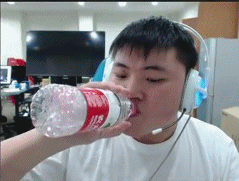 大家看到这后有没有想赶快进入吃鸡的世界里狙击UZI和MISS大小姐呢?