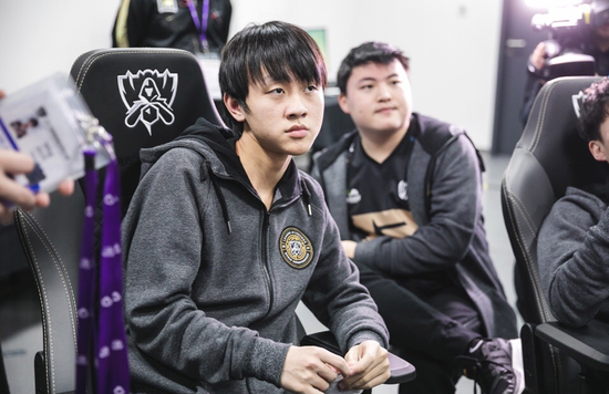 ���ʹ�ս��RNG����·FPX����Ұ