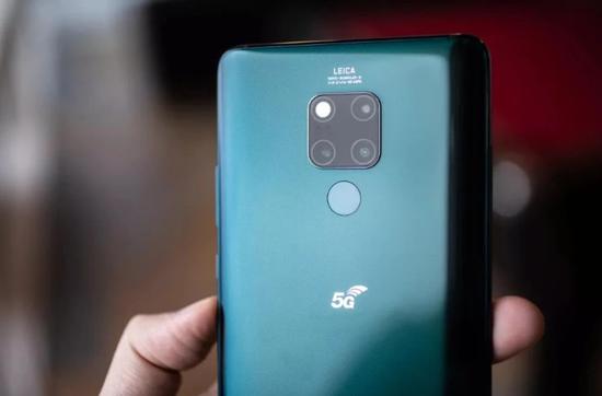 ��Ϊ�׿�5G�ֻ�Mate 20 X��ʽ���У�Լ6600Ԫ ���а�26���Ƴ�