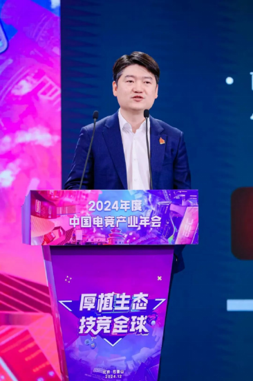 AG电竞集团董事长&nbsp; 乐可登