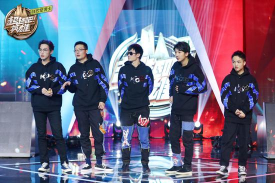 《超越吧!英雄》张伟逆袭小龙堡复活!