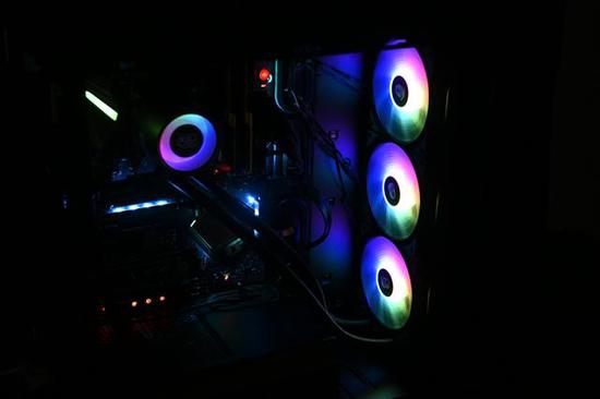 ݷCastle 360RGBˮɢ