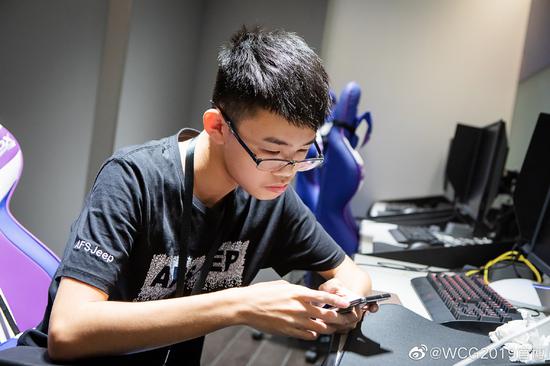 ����ս���й�ѡ�ֲɷô󹫿�2