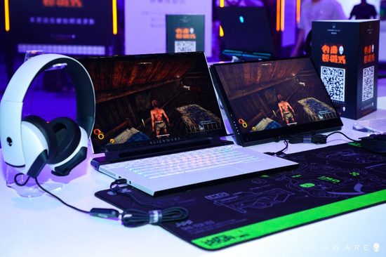 ȫALIENWARE m15ѡ240Hzˢ OLED 4KĻ