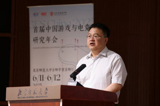 中国高等教育学会智慧教育研究分会副理事长、教育部高等教育司原一级巡视员 宋毅