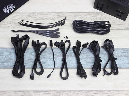 ȫģʮʱ V550 GOLDԴ