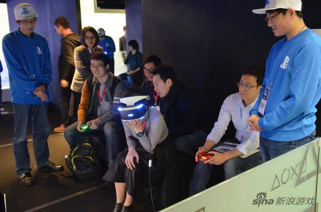 Playstation VR本次在展场吸引大量玩加强来排队尝鲜