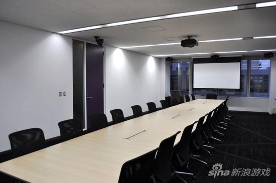 姐是如何养成的?一起走进独特的白金工作室_