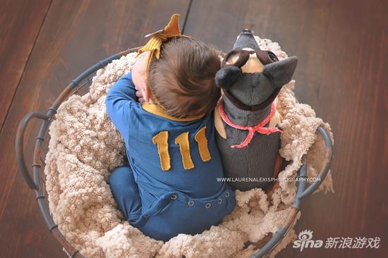 最年轻的Coser 8天大小北鼻Cos《辐射4》 萌