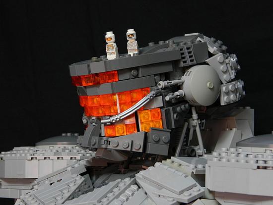 大神!乐高玩具打造《环太平洋》霸气机甲_八卦趣闻_新浪游戏_新浪网