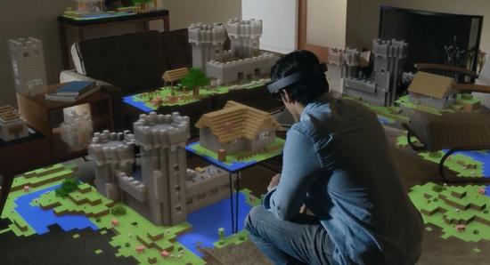 微软HoloLens新专利AR增强现实眼镜秒变VR虚