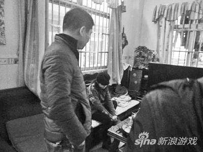 刘某某在广东省东莞市一小区民房里落网。