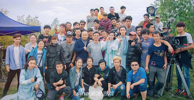 诛仙电视剧碧瑶赵丽颖杀青,剧组大合影(点击查看原大图)