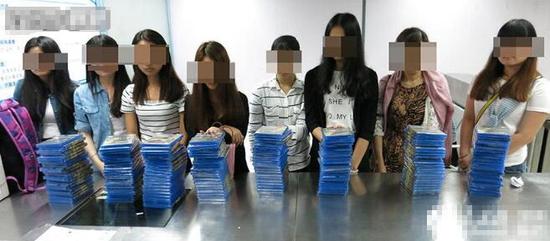 8名女大学生带货进内地的PS4水货光盘被海关查扣