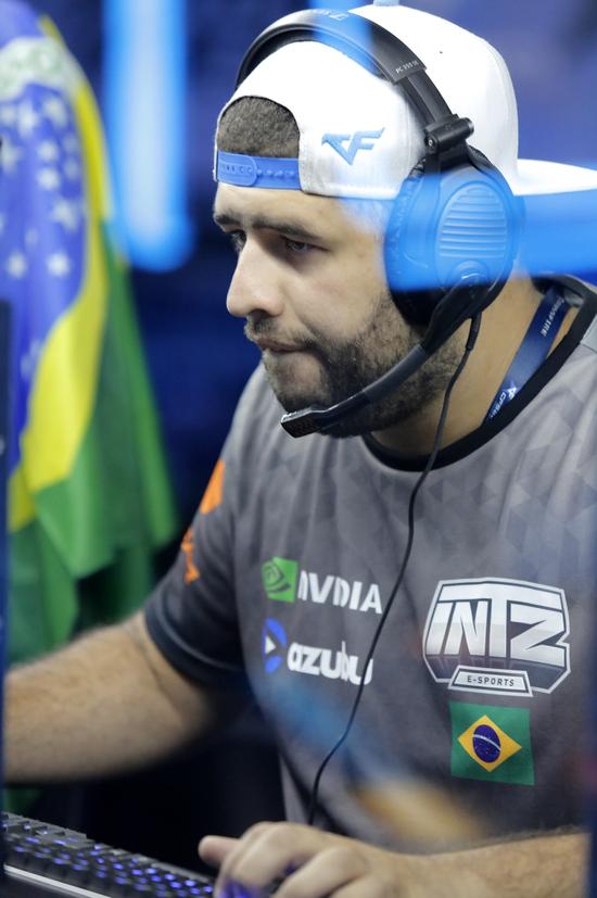 巴西CF职业选手acf专访 巴西电竞界传奇选手_