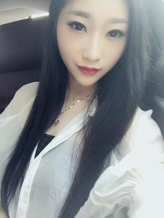 胸大任性 d罩杯lol美女玩家讲述她与游戏的故事