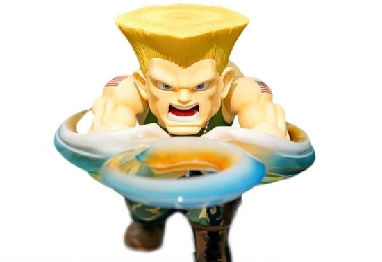 有声音会发光 街头霸王Q版古烈手办特效十足_电视游戏-新闻_新浪游戏_新浪网