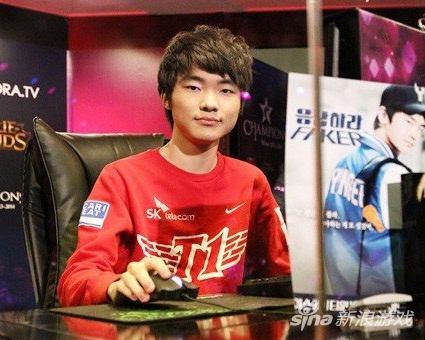 队友全是演员!Faker小号LOL排位赛惨遭9连跪