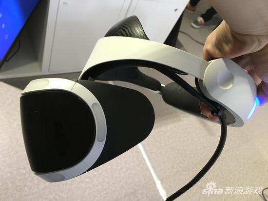 PS VR的主体头戴显示器