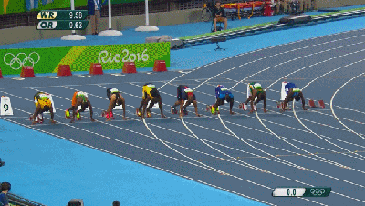 可能因为博尔特腿太长,蹲着吃力,所以起步太糟糕?