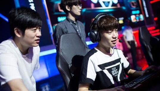 某职业学院开办电竞专业 学制两年直升大专-新