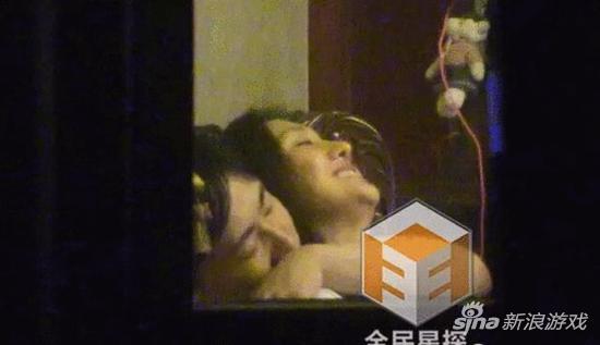 郑爽与胡彦斌疑复合 飞厦门庆生共度春宵