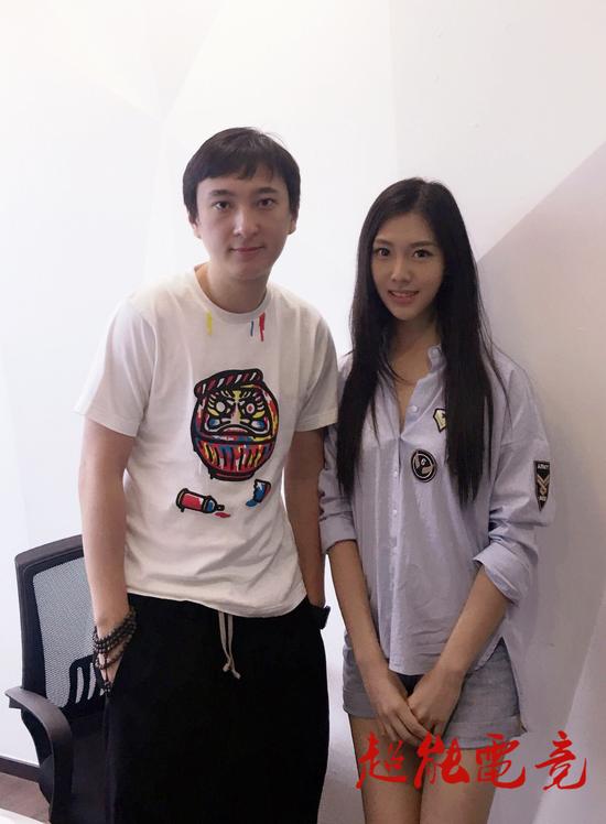 《超能电竞》上海热拍 国民老公王思聪探班剧