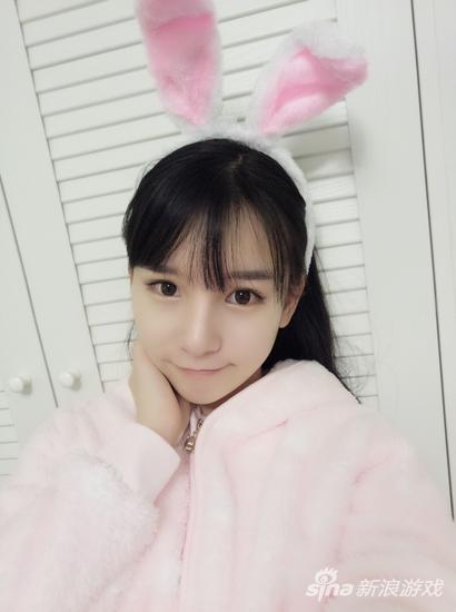 清纯不做作的主播赵小臭:平时内向直播秒变话