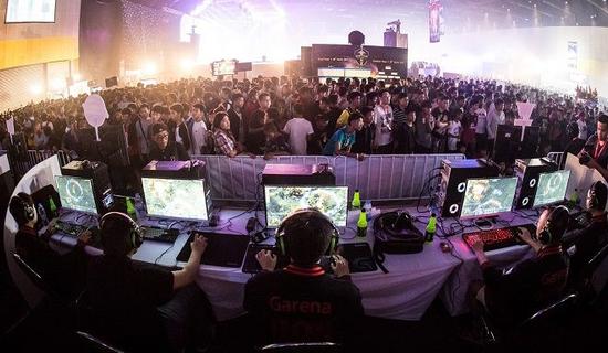 电竞专业进入高校 引来了多少误解与争议?_玩