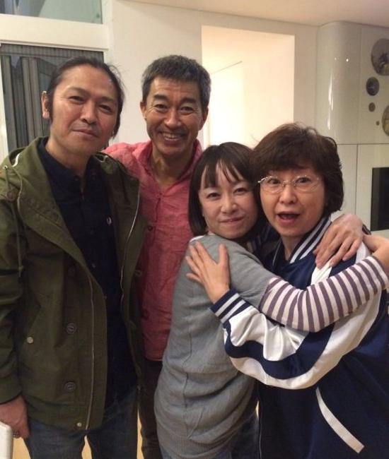 海贼王作者在豪宅开派对 超豪华海贼团聚餐_玩