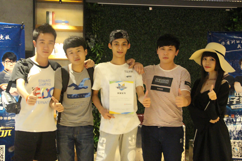 比赛接近尾声,广州收官战角逐冠军-新浪电竞-最