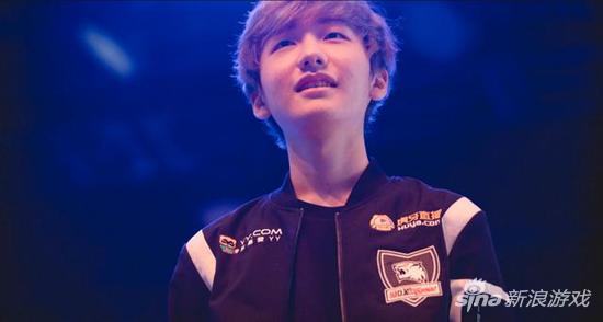 S6一跃成为顶尖打野的小花生Peanut