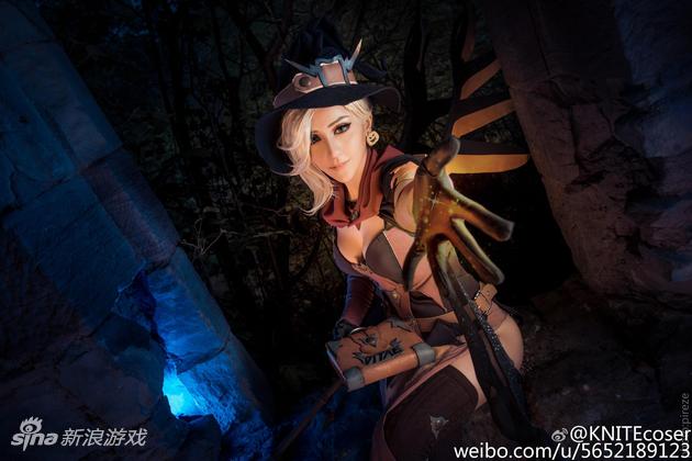 毫无违和感的守望先锋天使Cosplay