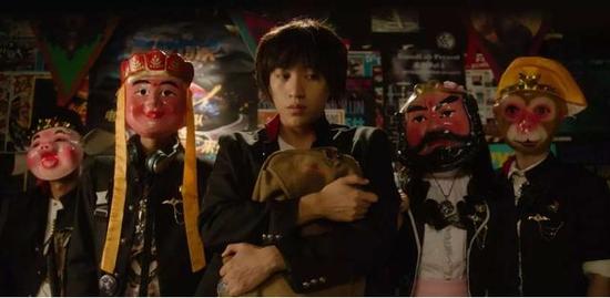 《电竞高校2》电影获好评 导演六娃坦承心路历