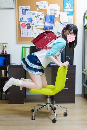 萝莉控这边看小学生书包日大量合法萝莉爆照