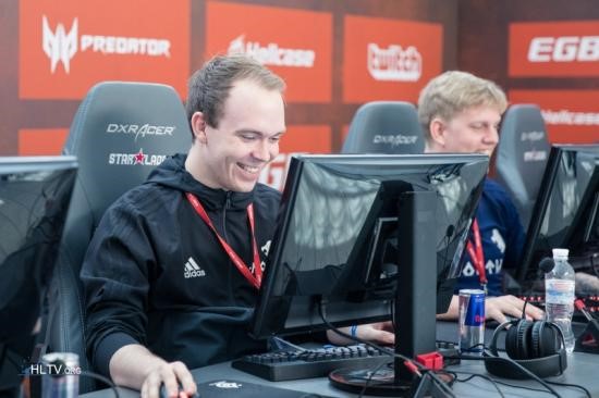 SL iȺ������CSGO�ܾ�����һ������