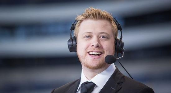 TobiWan，2011年陪伴DOTA2一起成长的英文解说，人称“the voice of DOTA2”