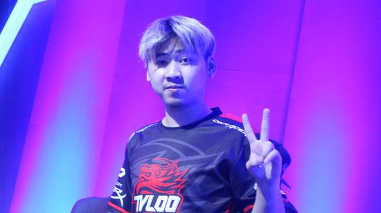 ESL 科隆中国区预选赛 TYLOO击败VG夺冠-新浪电竞-最专业的电竞媒体-赛事直播报道-新浪电子竞技